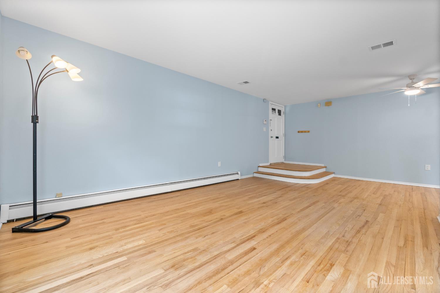 323 Gill Lane 5B Image 3