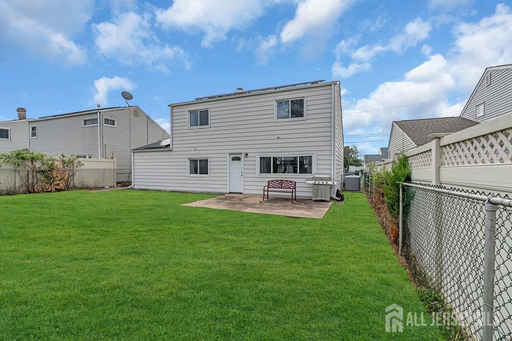 40 McKinley Avenue, Colonia, NJ, 07067 image 42