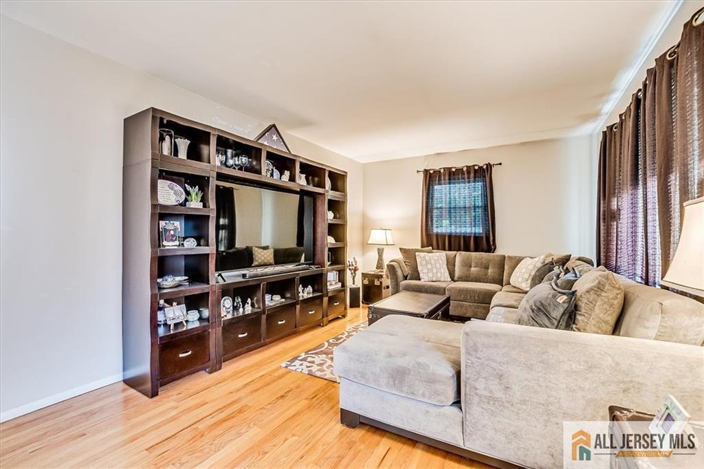 20 Melville Road, Edison, NJ, 08817 image 8