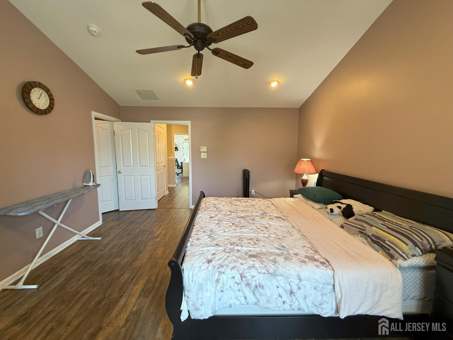 602 Yarrow Circle, South Brunswick, NJ, 08810 image 16