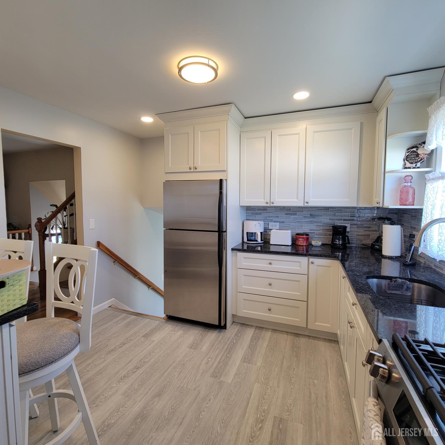 646 franklin Drive, Perth Amboy, NJ, 08861 image 27