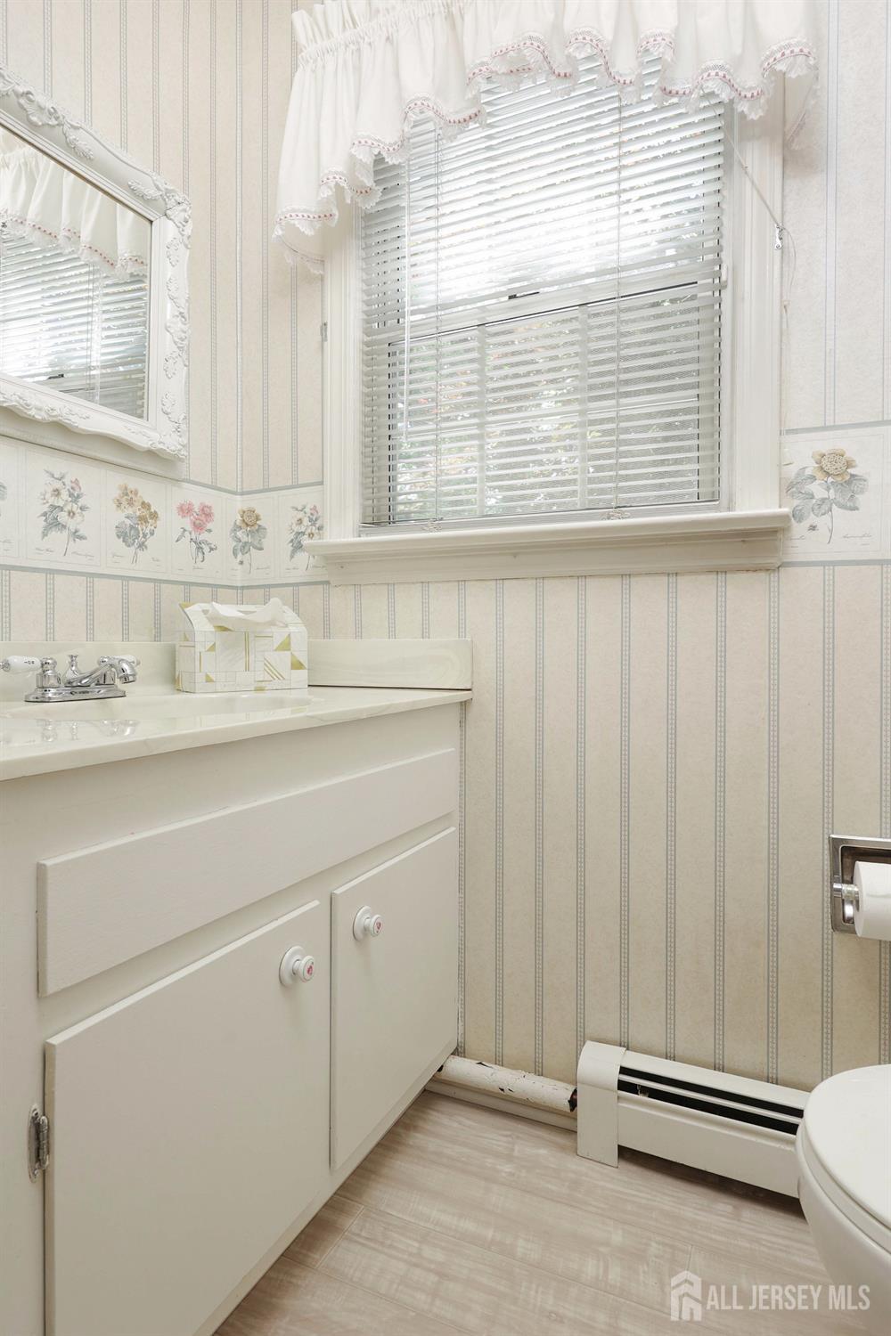 70 Surrey Lane, Woodbridge Proper, NJ, 07067 image 14