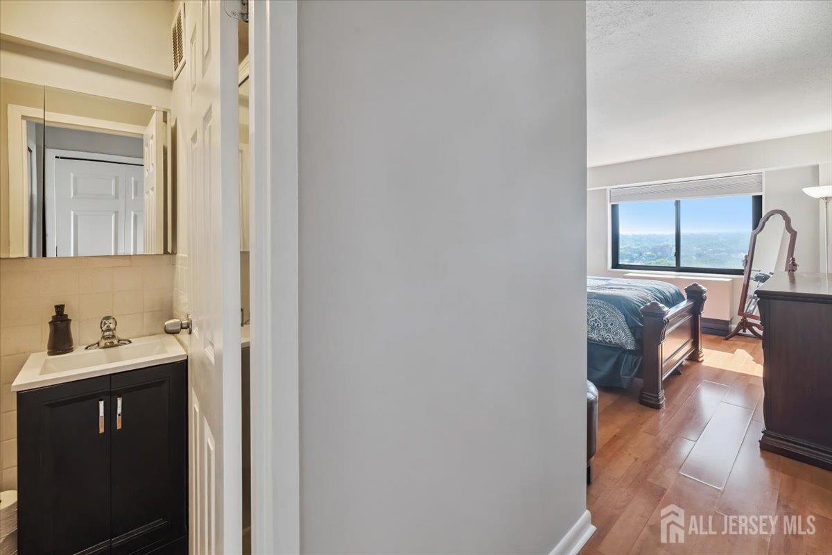 150 OVERLOOK Avenue 15 E, Hackensack, NJ, 07601 image 15