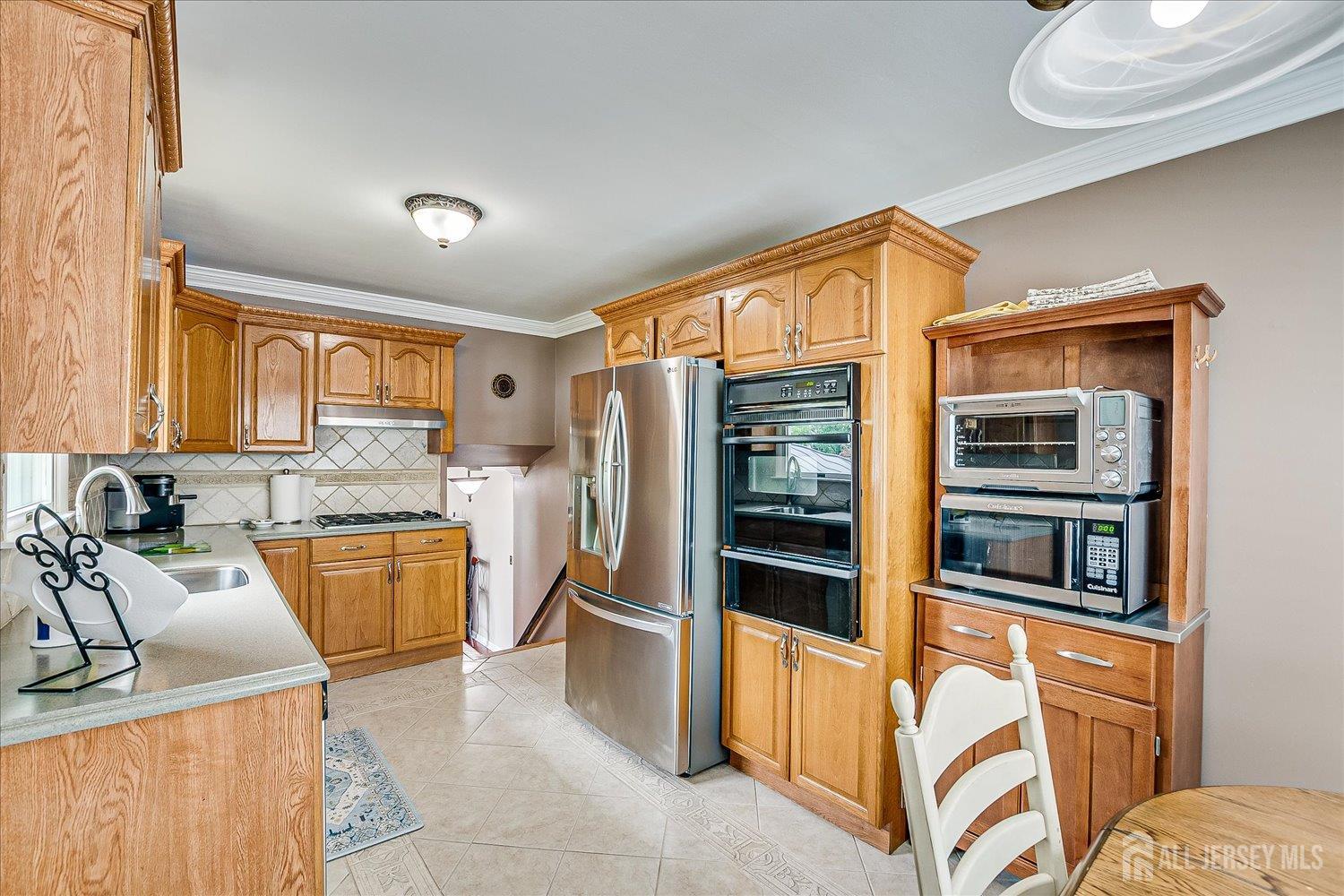10 Rainbow Drive, Colonia, NJ, 07067 image 14