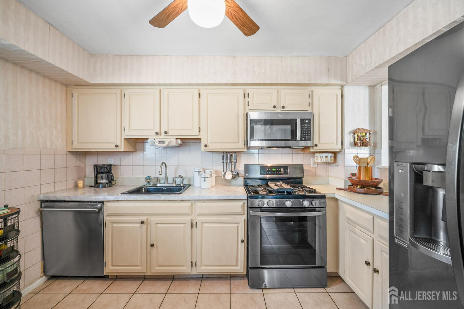 33 Marina View Drive, Sewaren, NJ, 07077 image 7