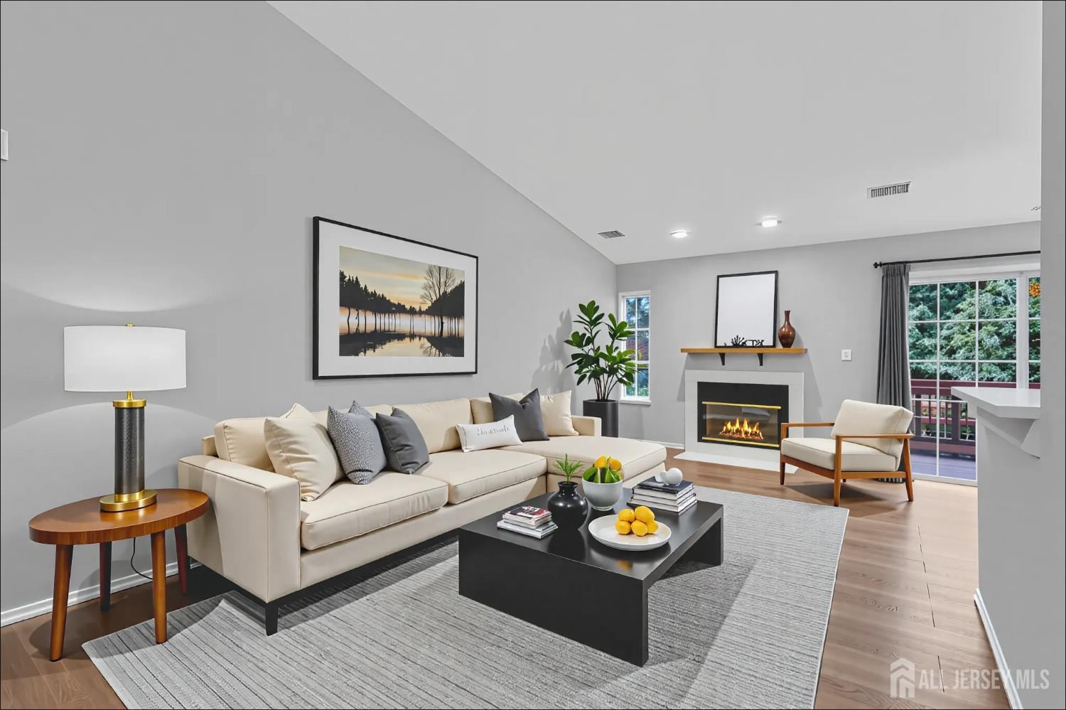2172 Ash Court Image 3