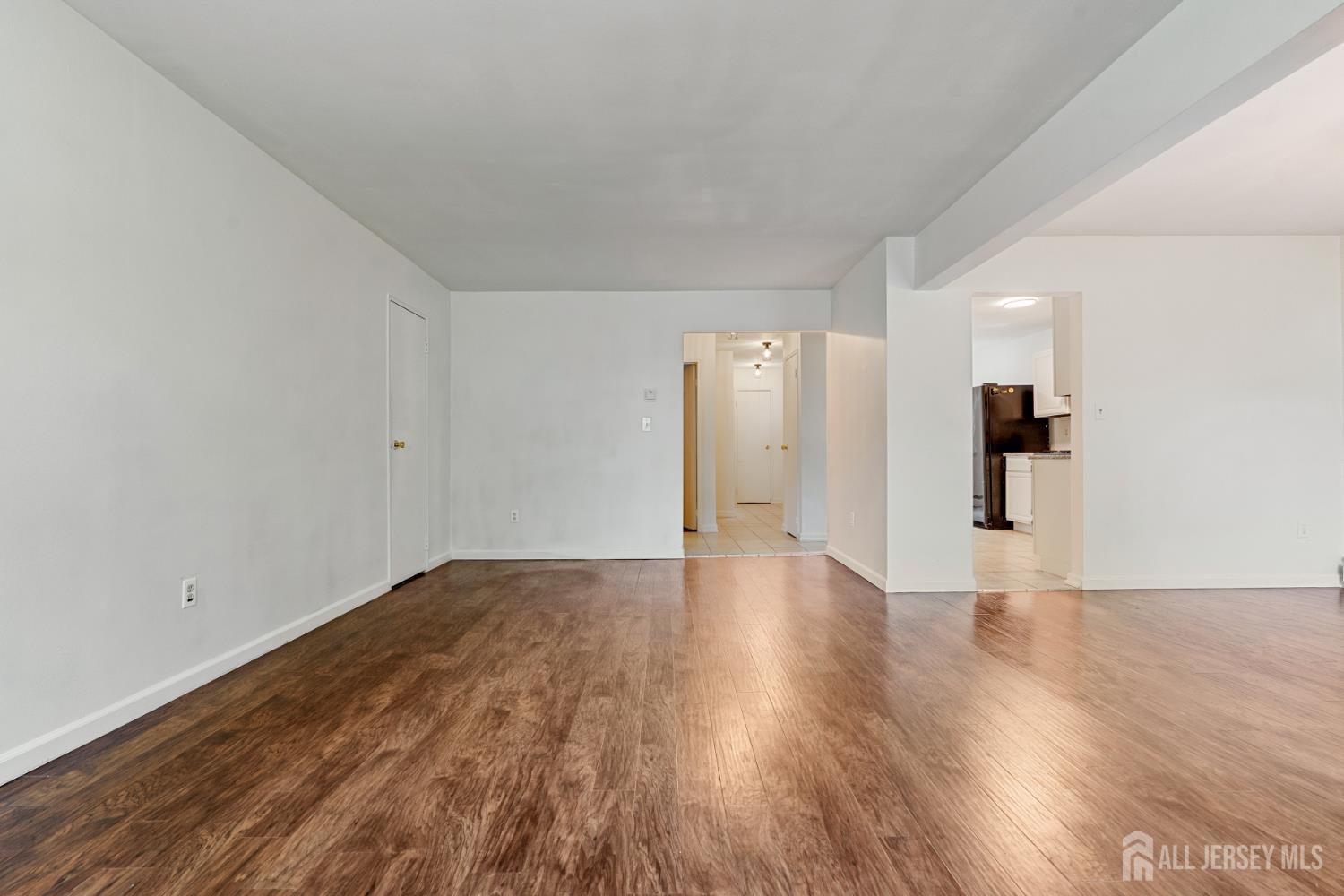 18 Lake Avenue 8A Image 2