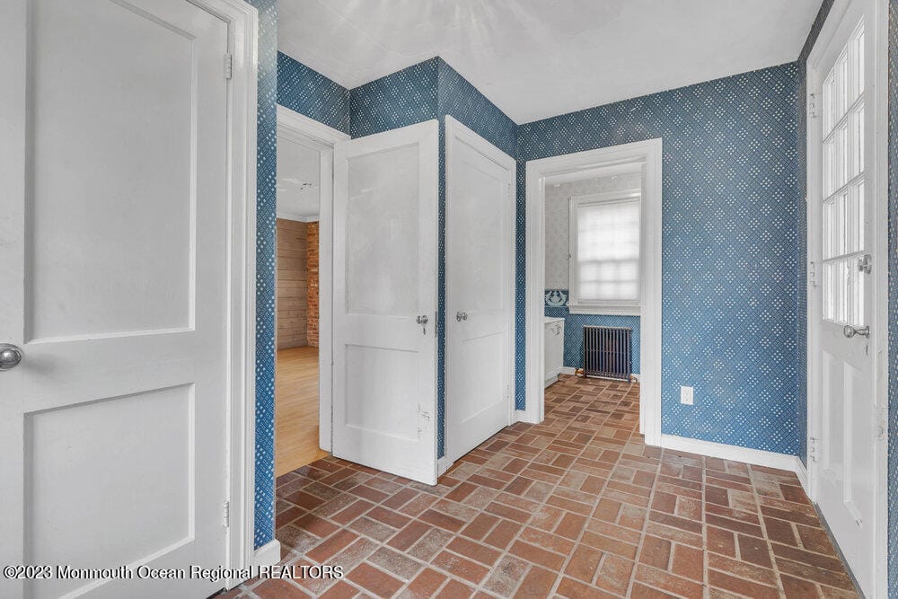 911 Middletown Lincroft Road, Middletown, NJ, 07748 image 17