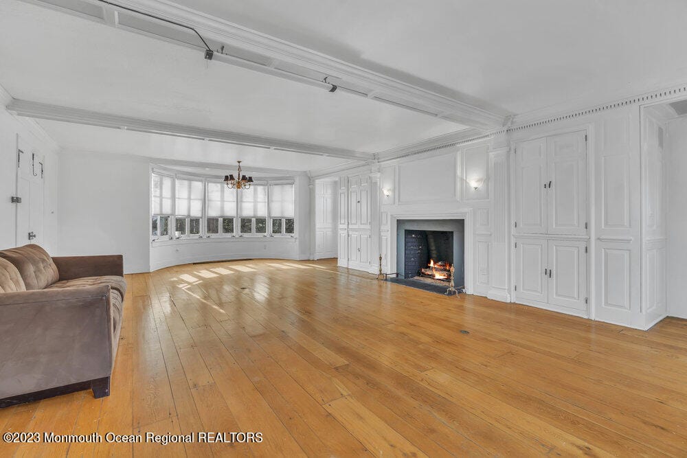 911 Middletown Lincroft Road, Middletown, NJ, 07748 image 24