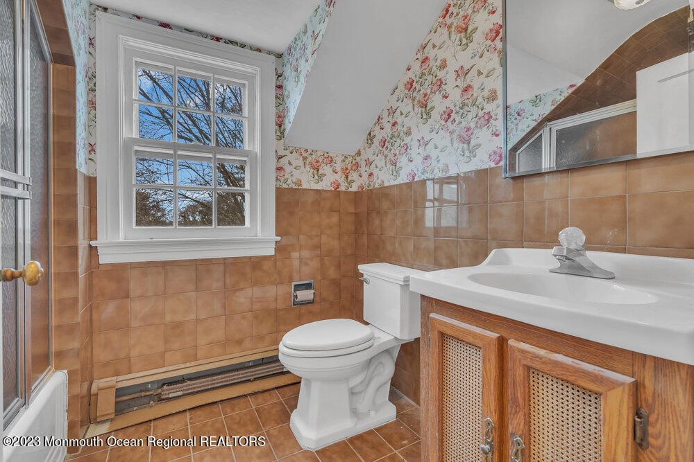 911 Middletown Lincroft Road, Middletown, NJ, 07748 image 27