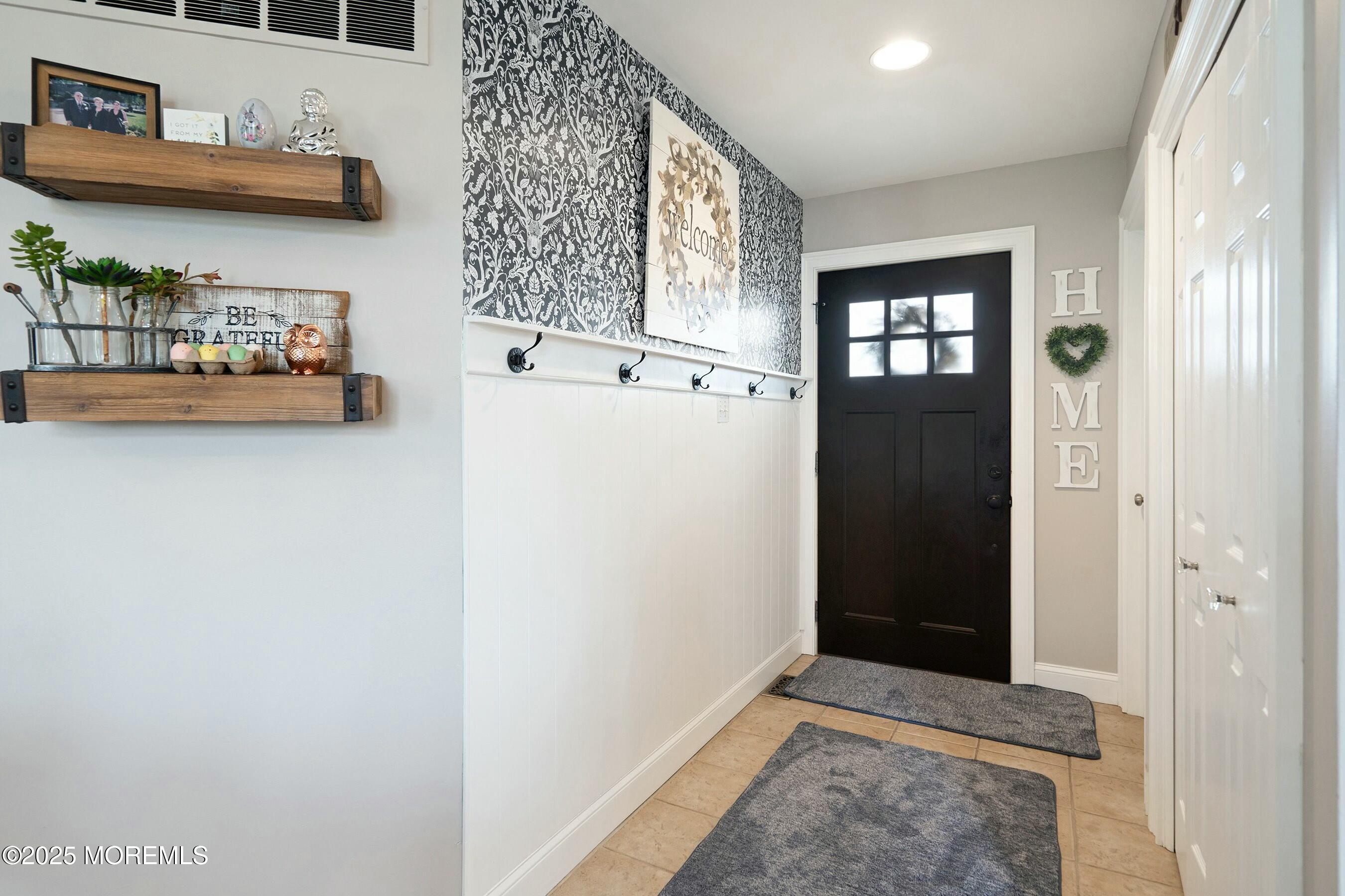 226 Atlantis Avenue Image 3