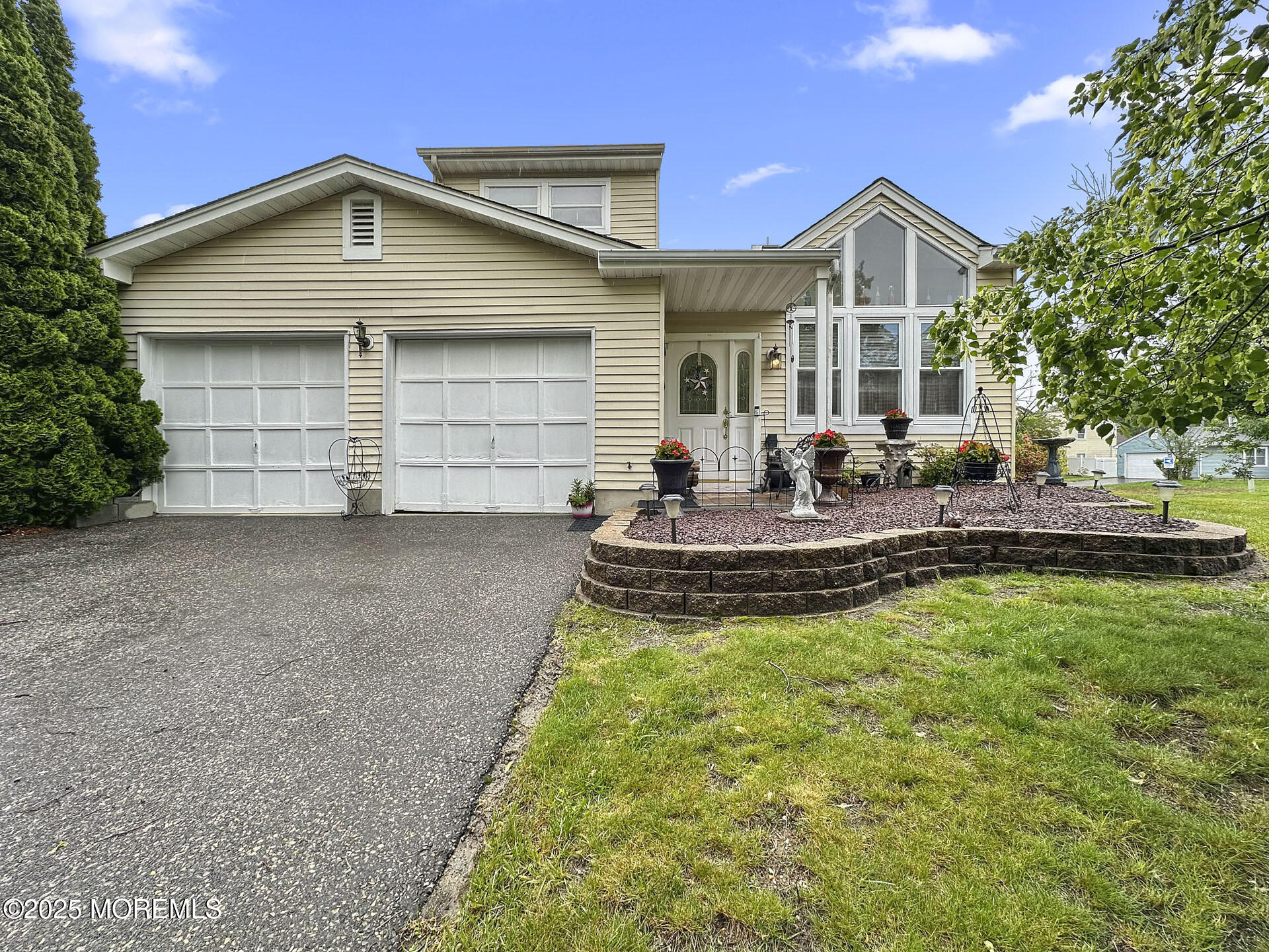 9 Sami Drive, Howell, NJ, 07731