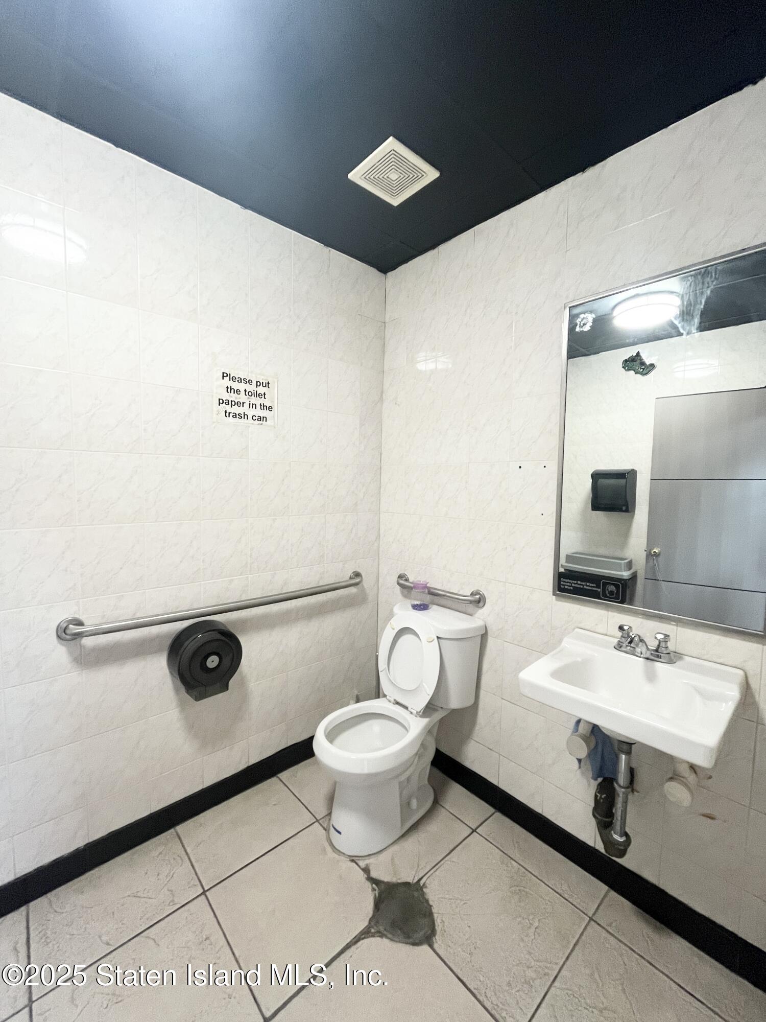 1082 Bay Street, Staten Island, NY, 10305 image 11