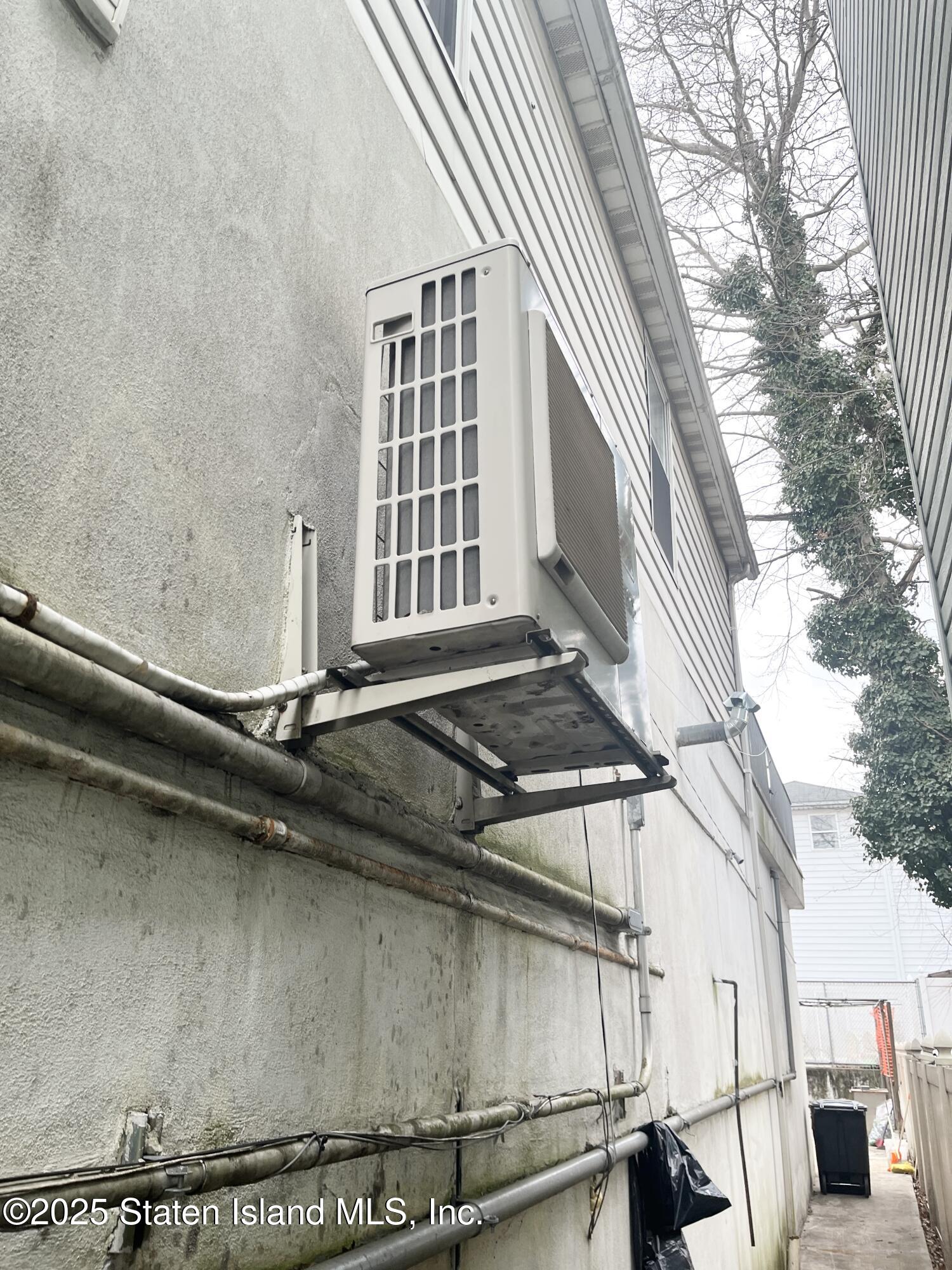 1082 Bay Street, Staten Island, NY, 10305 image 24