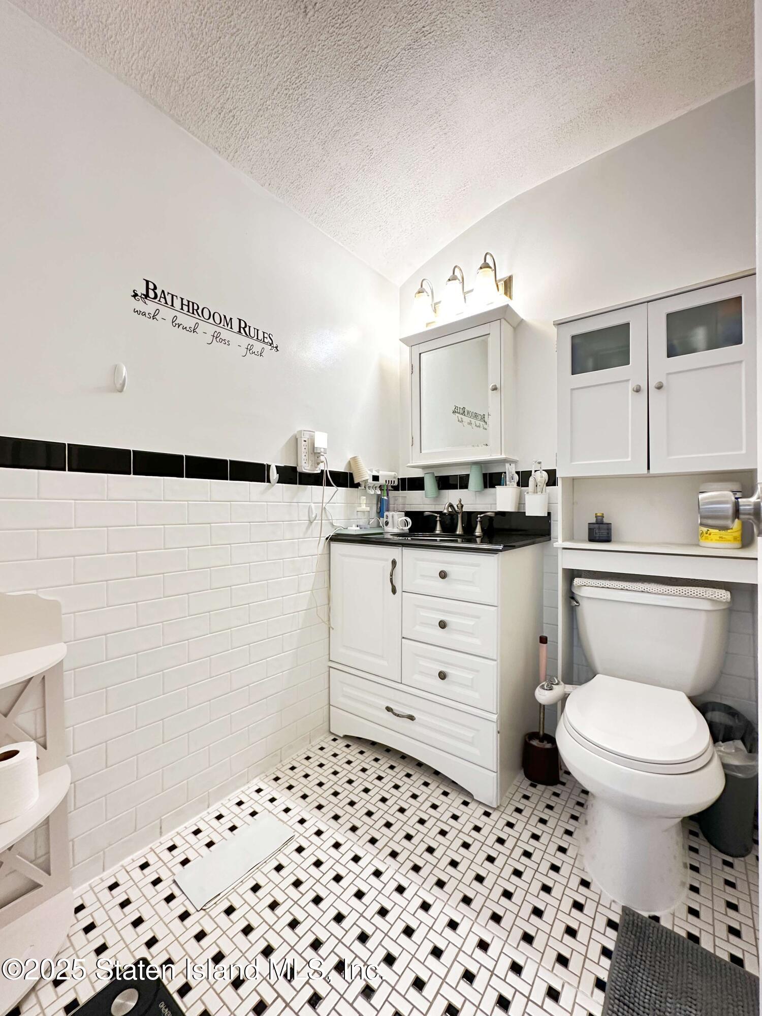 163 Hampton Green, Staten Island, NY, 10312 image 21