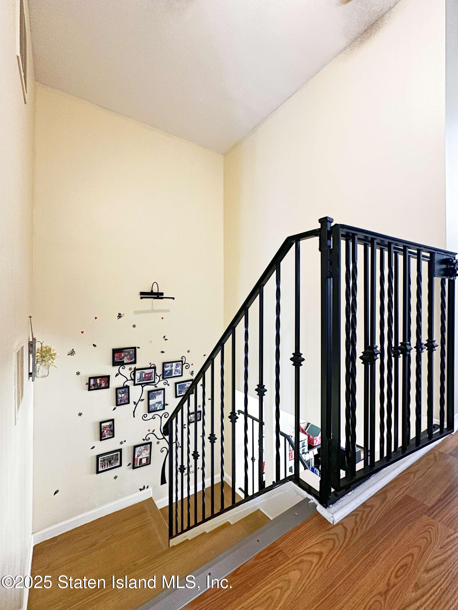 163 Hampton Green, Staten Island, NY, 10312 image 13