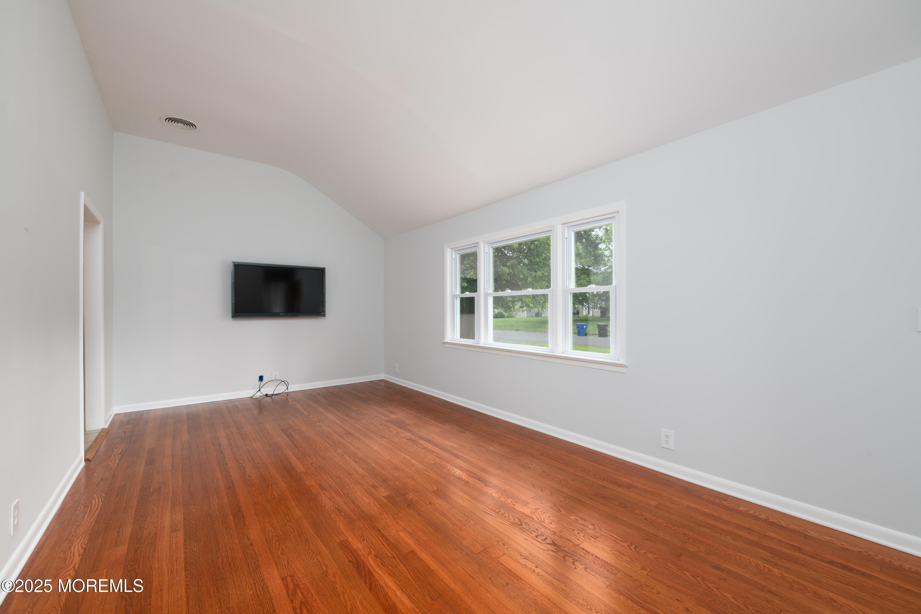 35 Fairview Drive Image 4