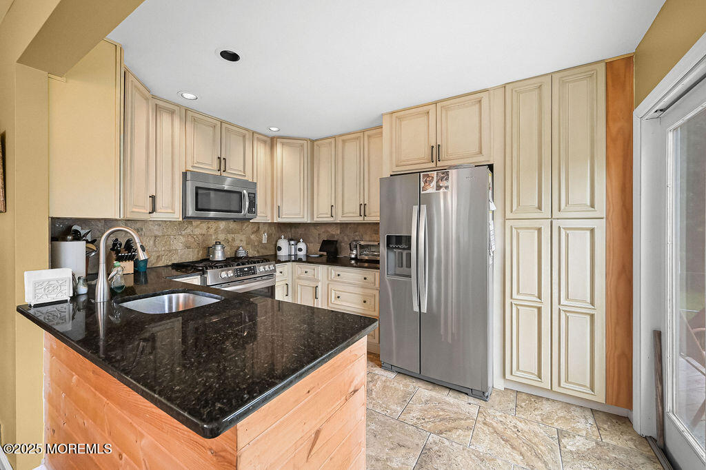 42 Beechwood Terrace, Matawan, NJ, 07747 image 19
