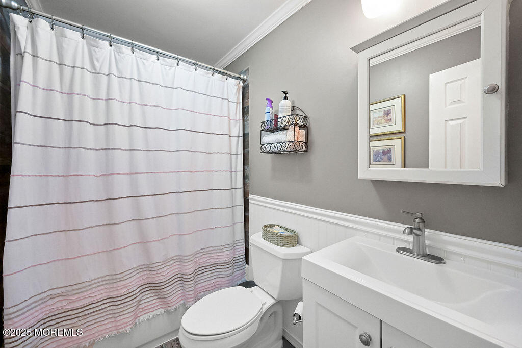 42 Beechwood Terrace, Matawan, NJ, 07747 image 25