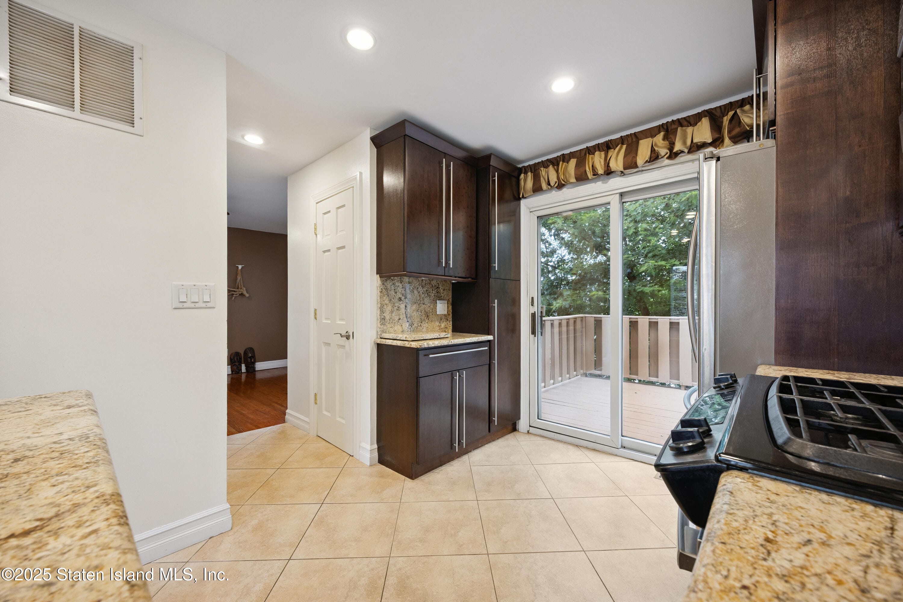 523 Greaves Avenue, Staten Island, NY, 10308 image 12