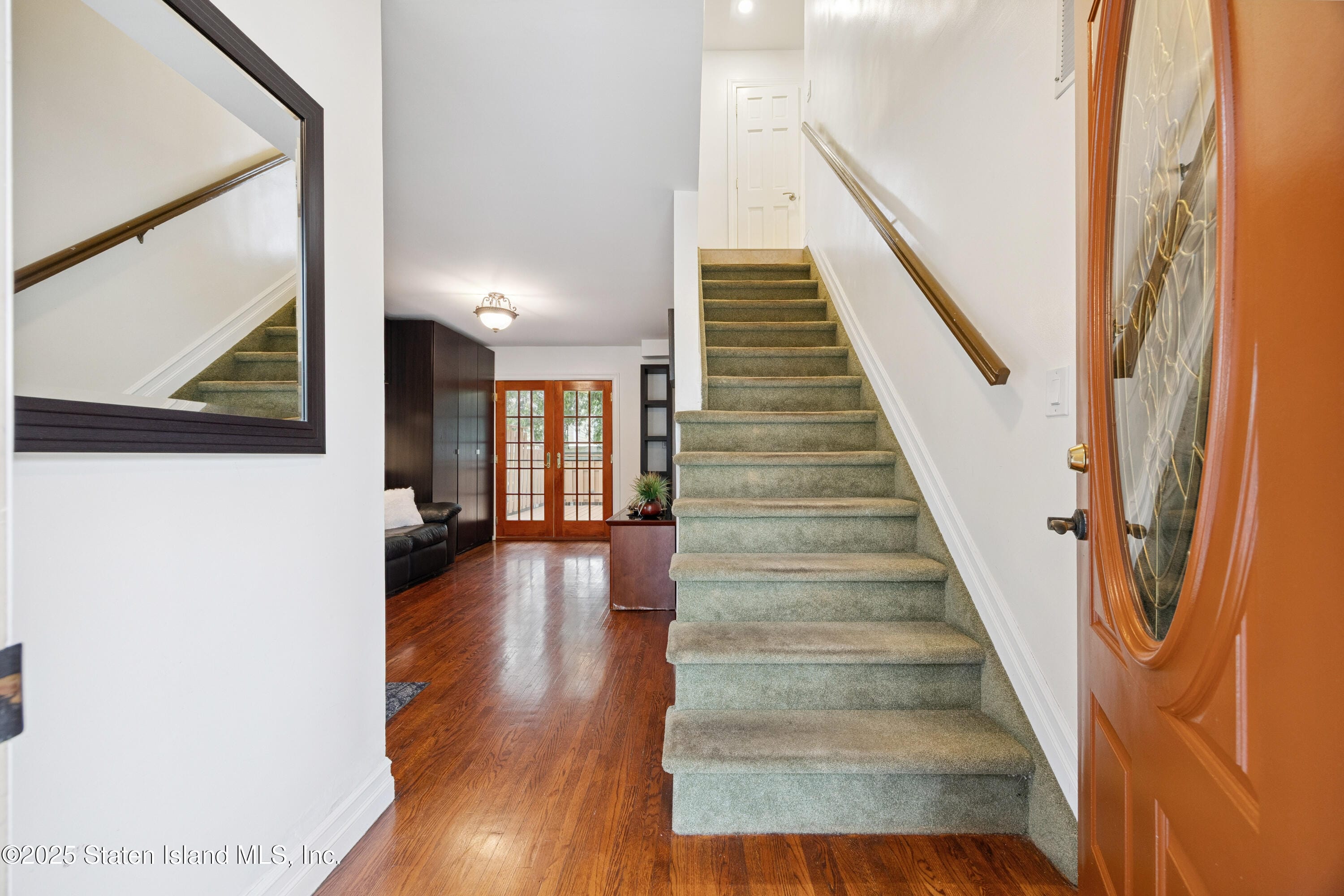 523 Greaves Avenue Image 5
