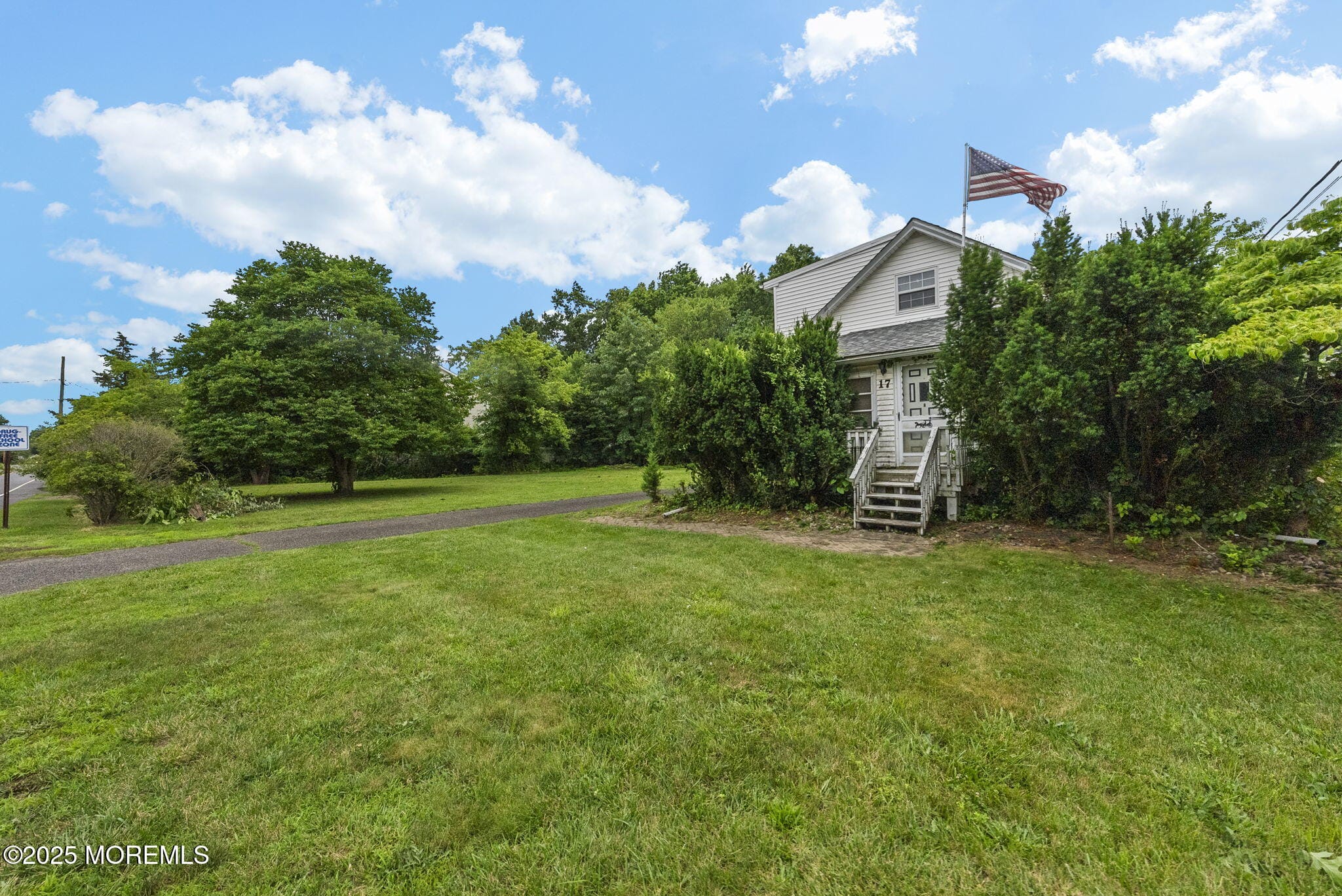 17 Wood Avenue Image 2