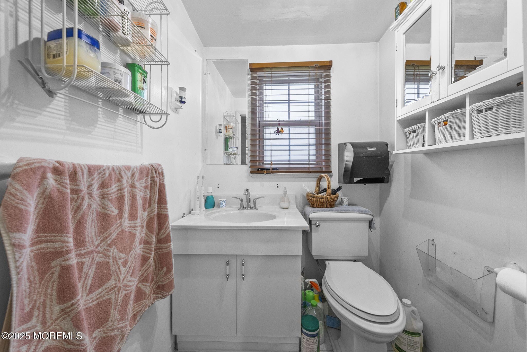 17 Wood Avenue, Englishtown, NJ, 07726 image 19