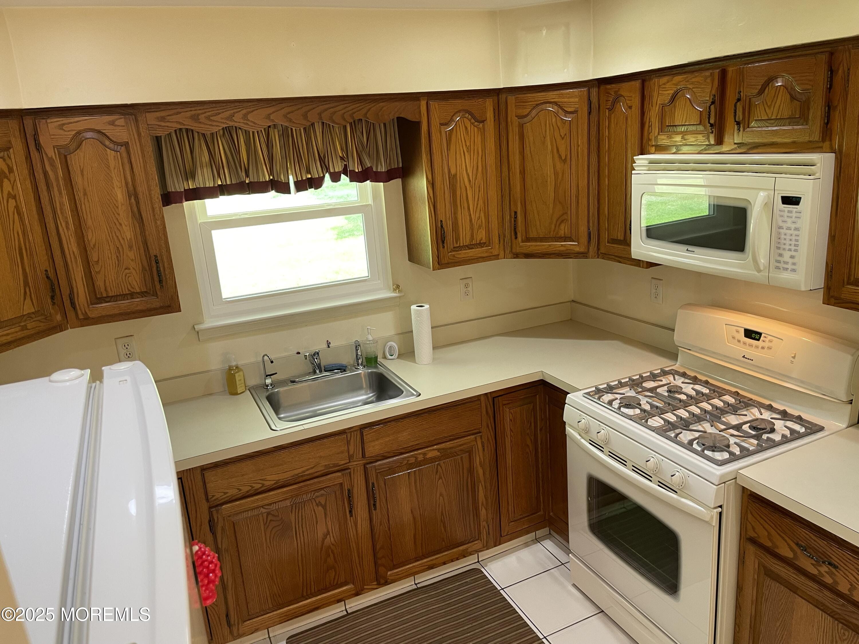 14 Weston Court, Marlboro, NJ, 07746 image 9