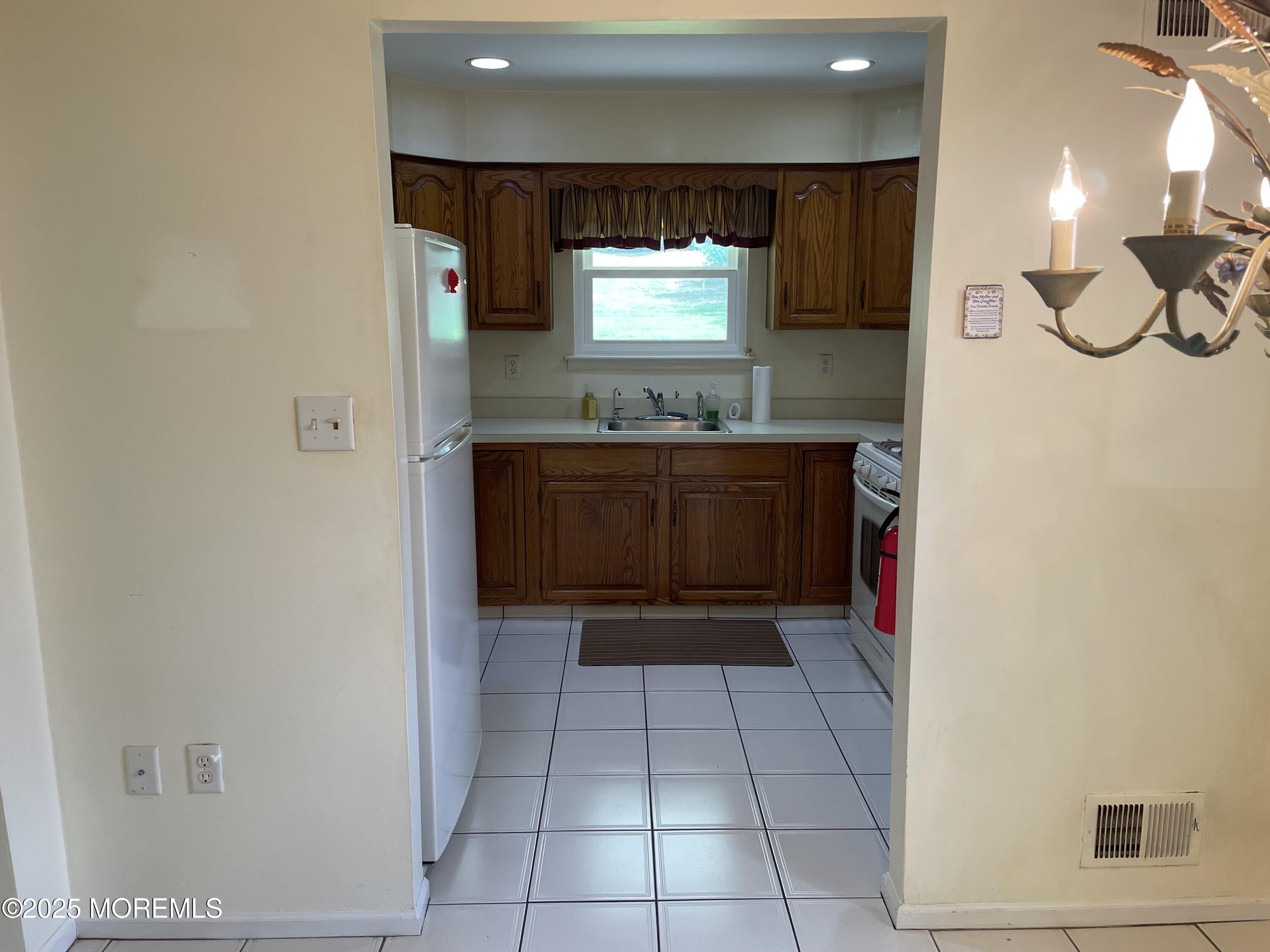 14 Weston Court, Marlboro, NJ, 07746 image 10