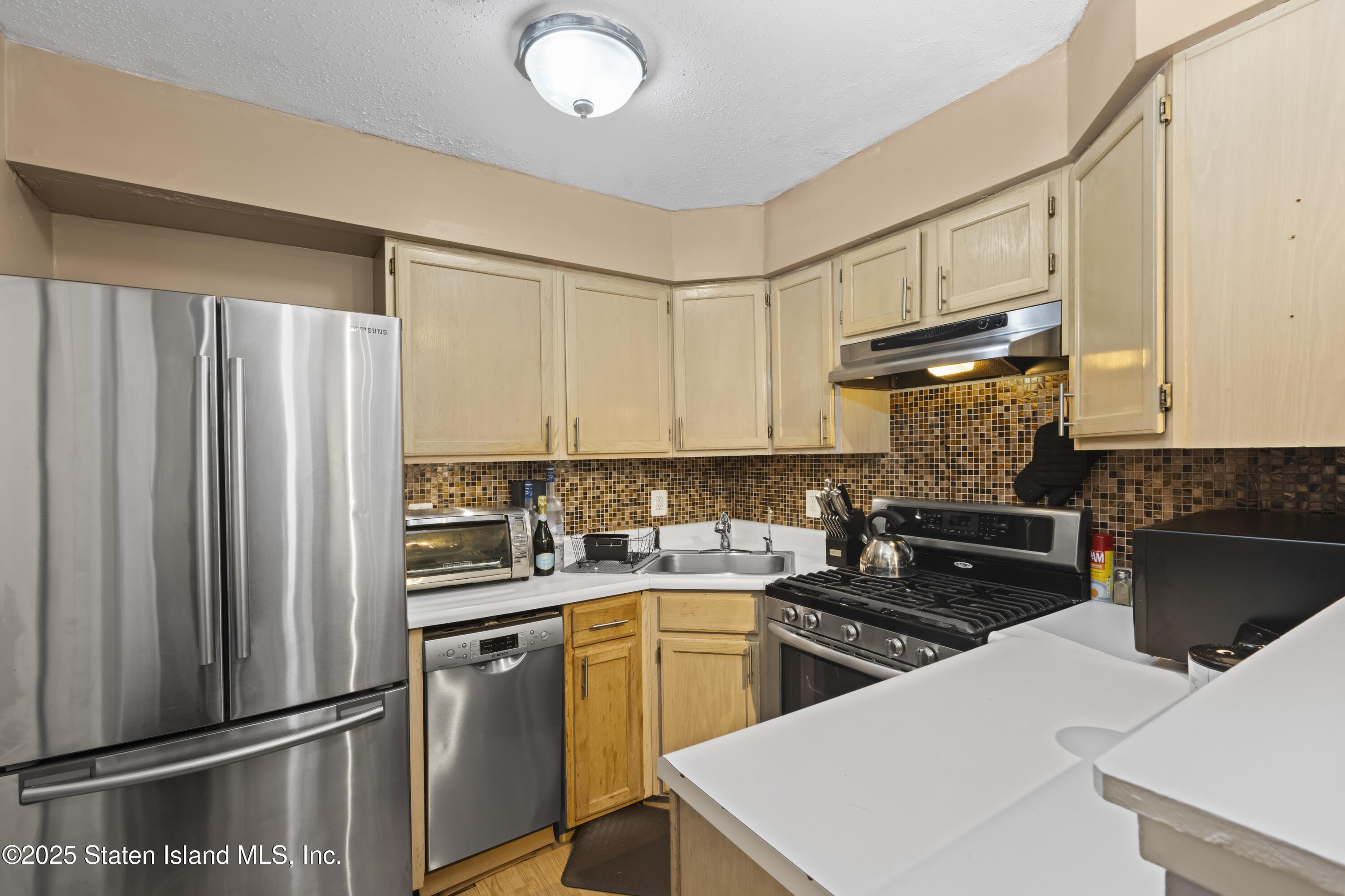 603 Ilyssa Way, Staten Island, NY, 10312 image 12