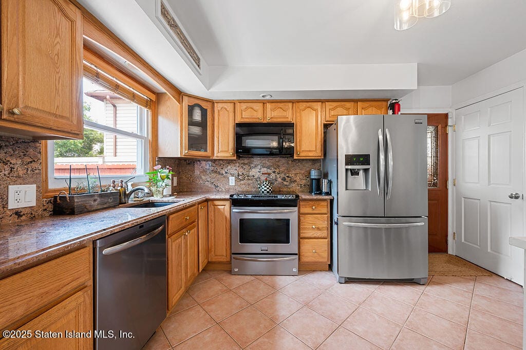 110 Ontario Avenue, Staten Island, NY, 10301 image 12