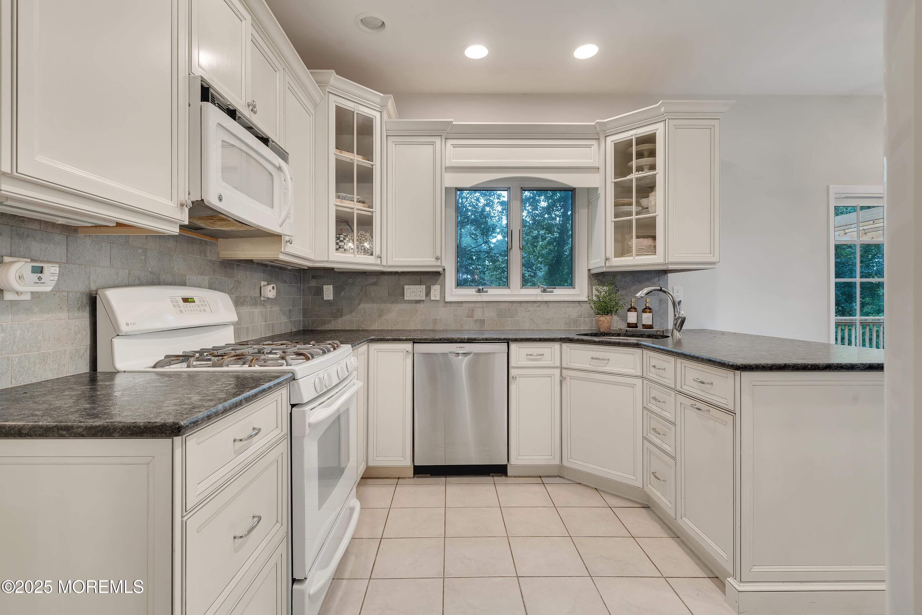 6 Marion Court, Old Bridge, NJ, 08857 image 13