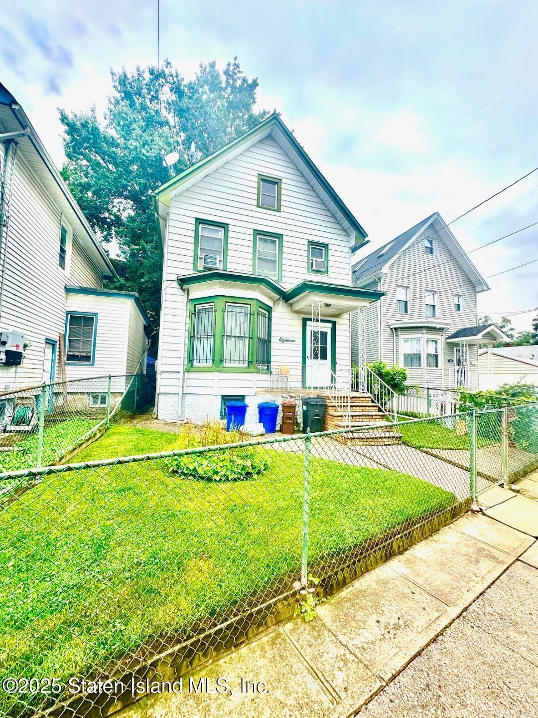 18 Cottage Place Image 2