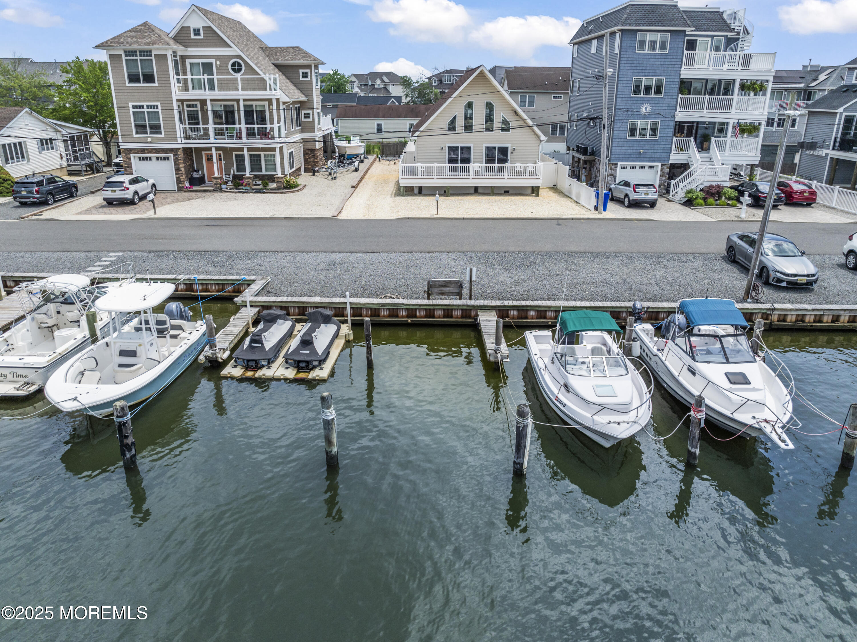 21 Seabreeze Road Image 1