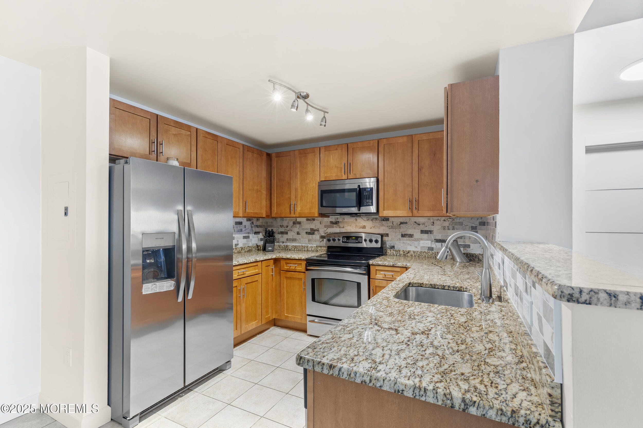 1 Carriage City Plaza 711, Rahway, NJ, 07065 image 13