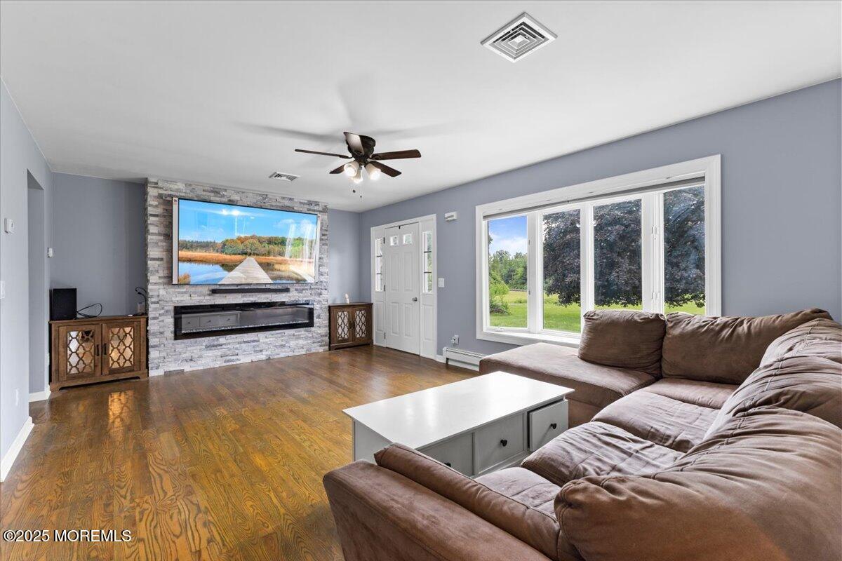 120 Jonathan Holmes Road, Upper Freehold, NJ, 08501 image 8