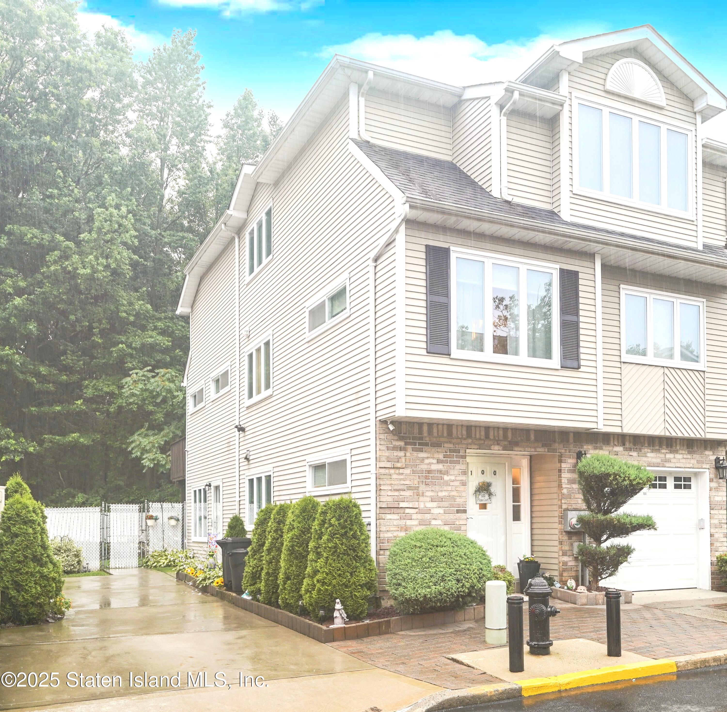 100 Robin Court Image 1