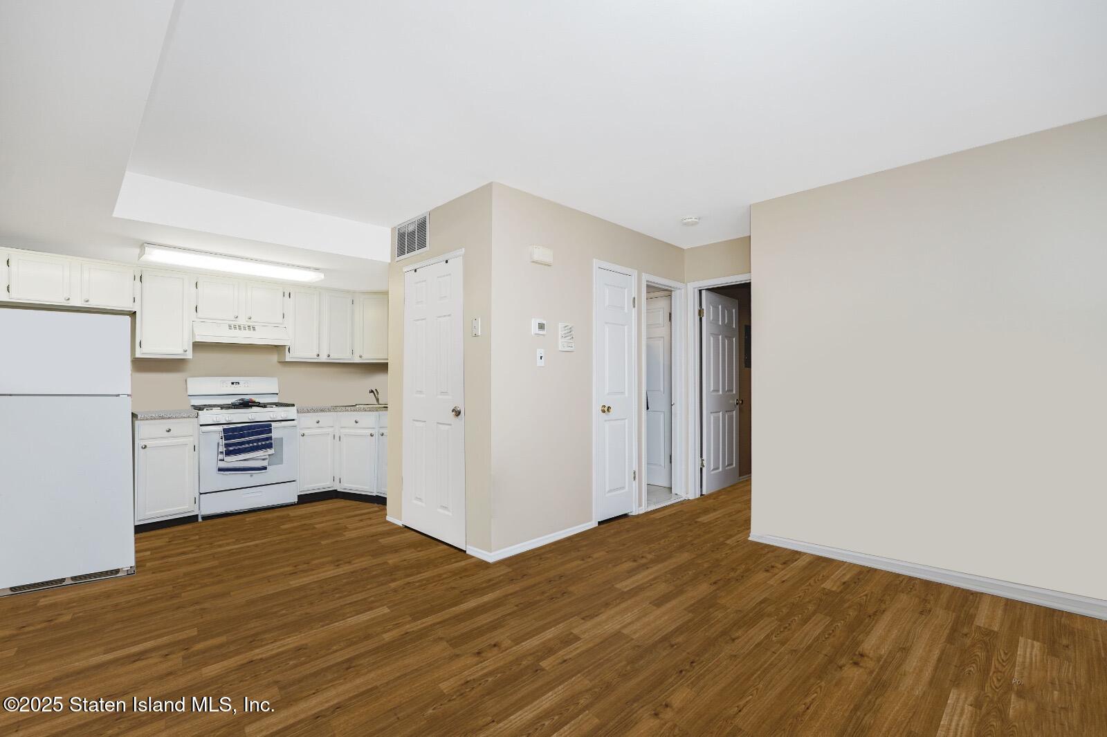 100 Robin Court, Staten Island, NY, 10309 image 33