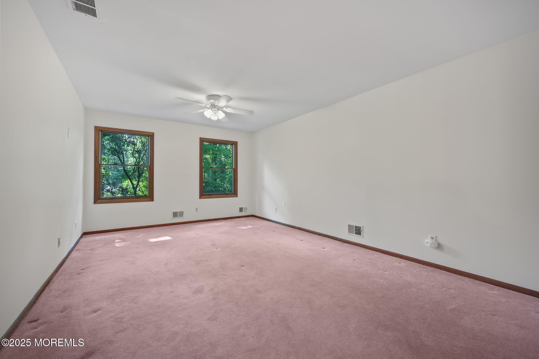 38 Pine Street, Lincroft, NJ, 07738 image 25