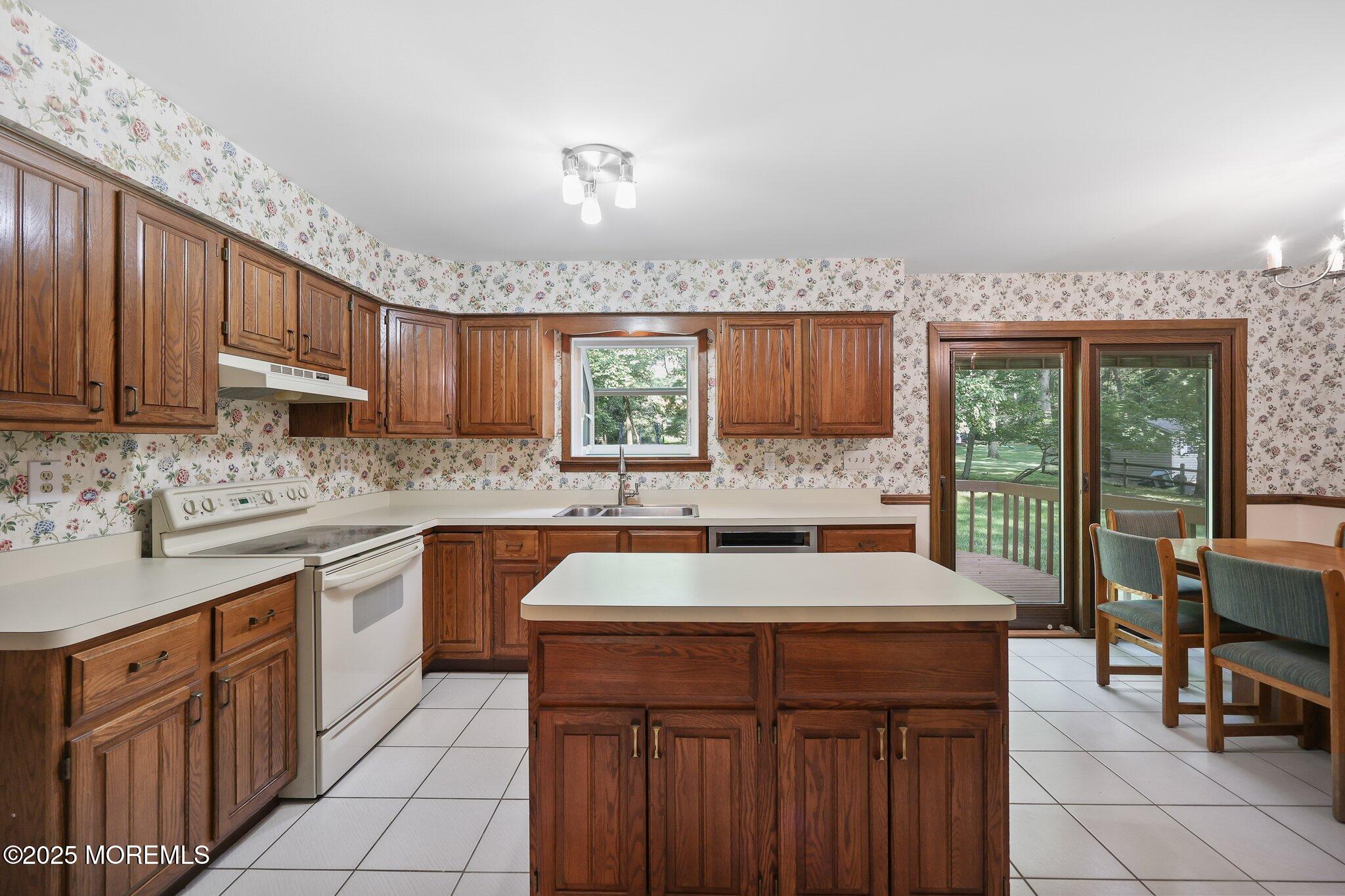 38 Pine Street, Lincroft, NJ, 07738 image 16