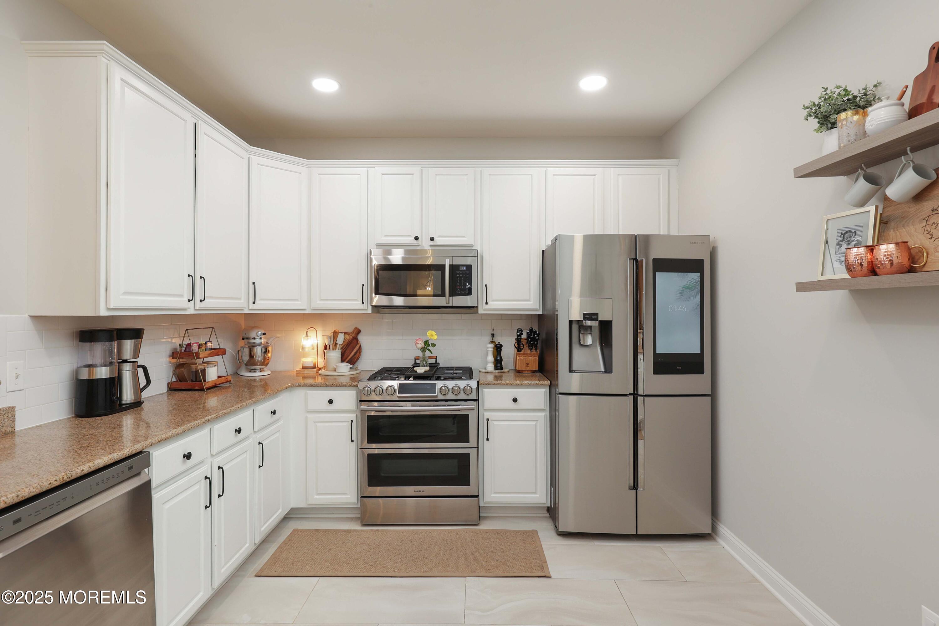 408 April Way, Middletown, NJ, 07748 image 13