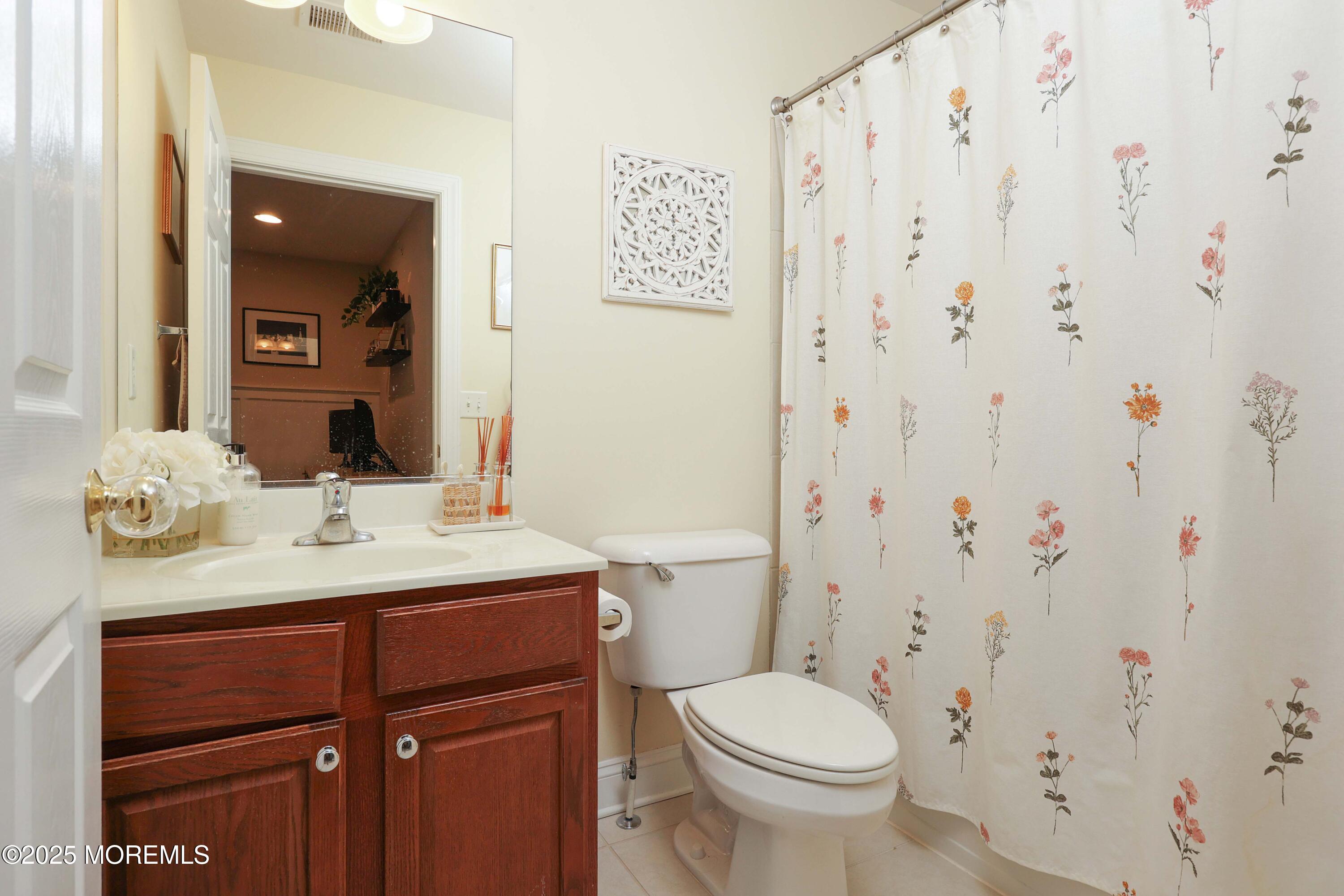 408 April Way, Middletown, NJ, 07748 image 26