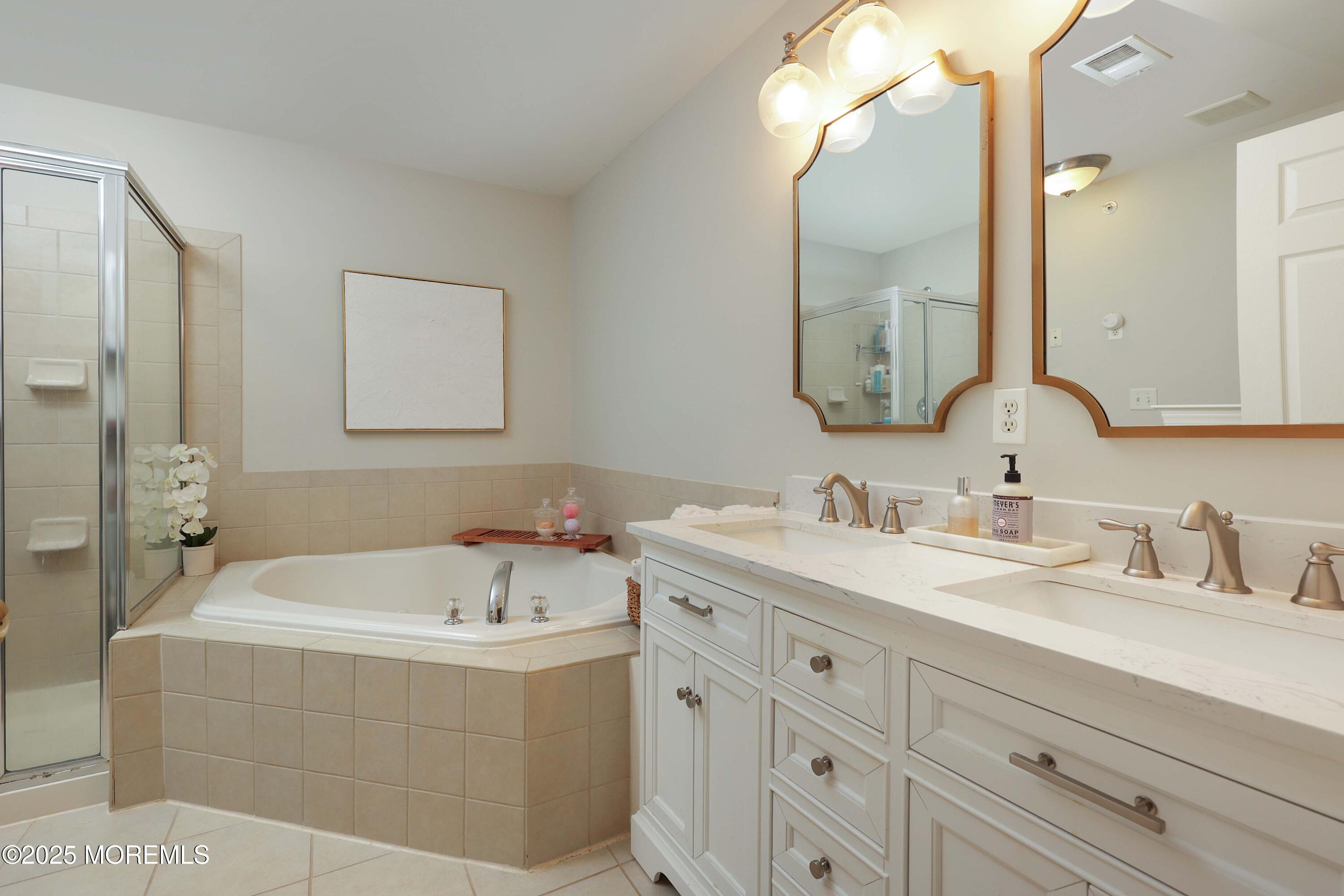 408 April Way, Middletown, NJ, 07748 image 23