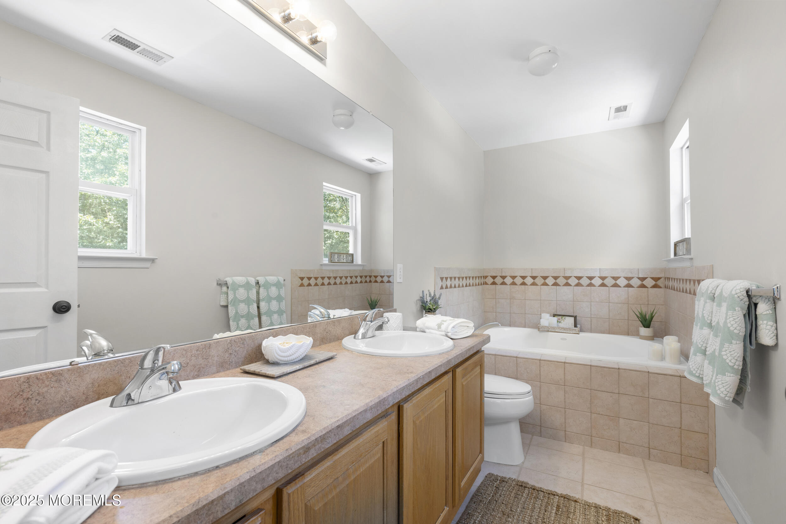 6 Kindling Way, Jackson, NJ, 08527 image 29