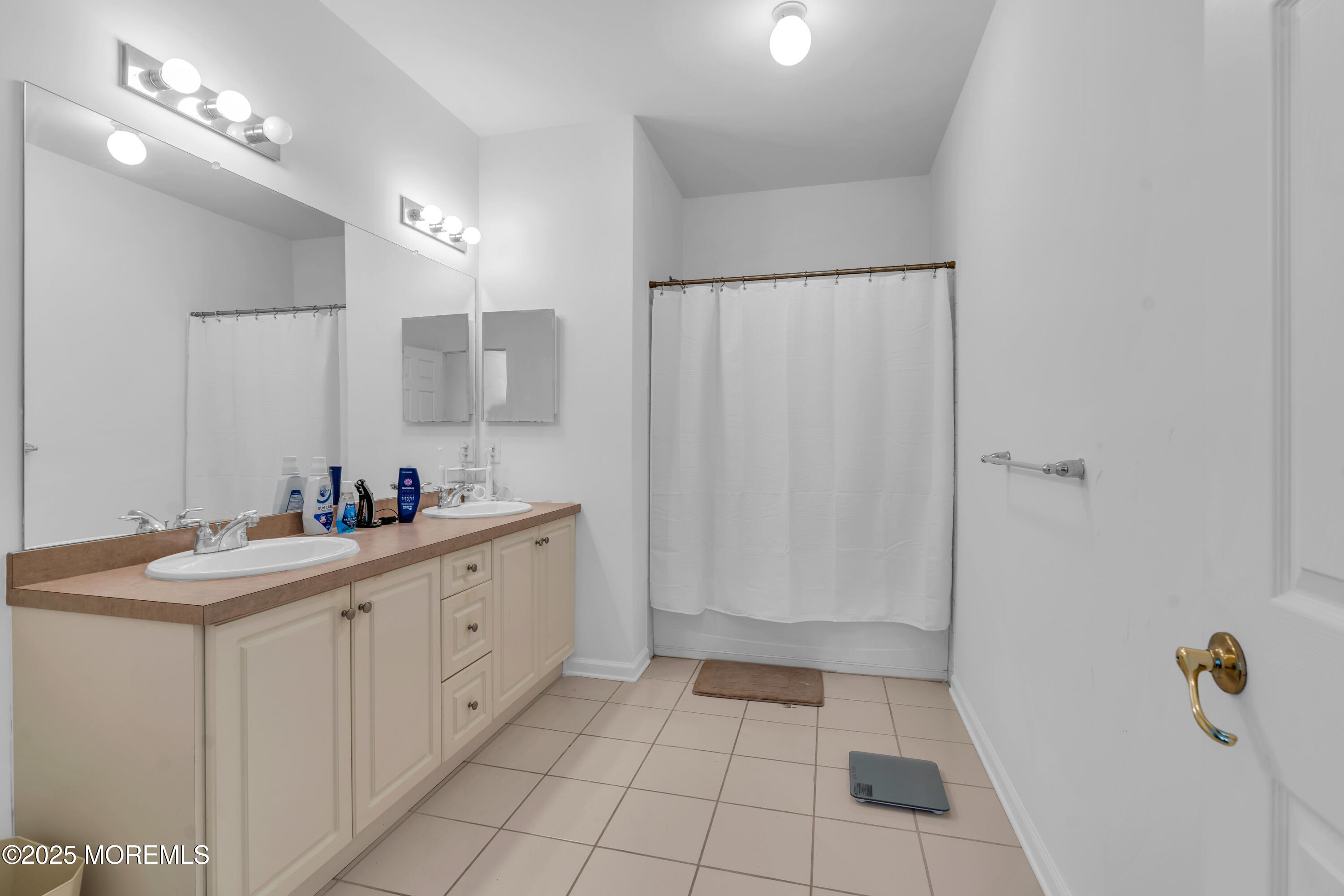 215 Sloan Court, Matawan, NJ, 07747 image 26