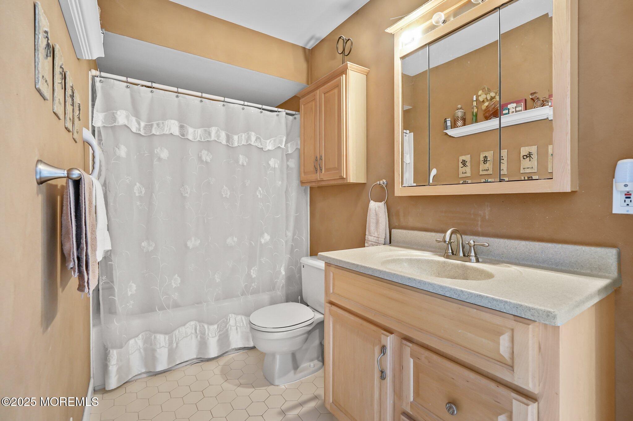 7 Colonial Court, Jackson, NJ, 08527 image 17