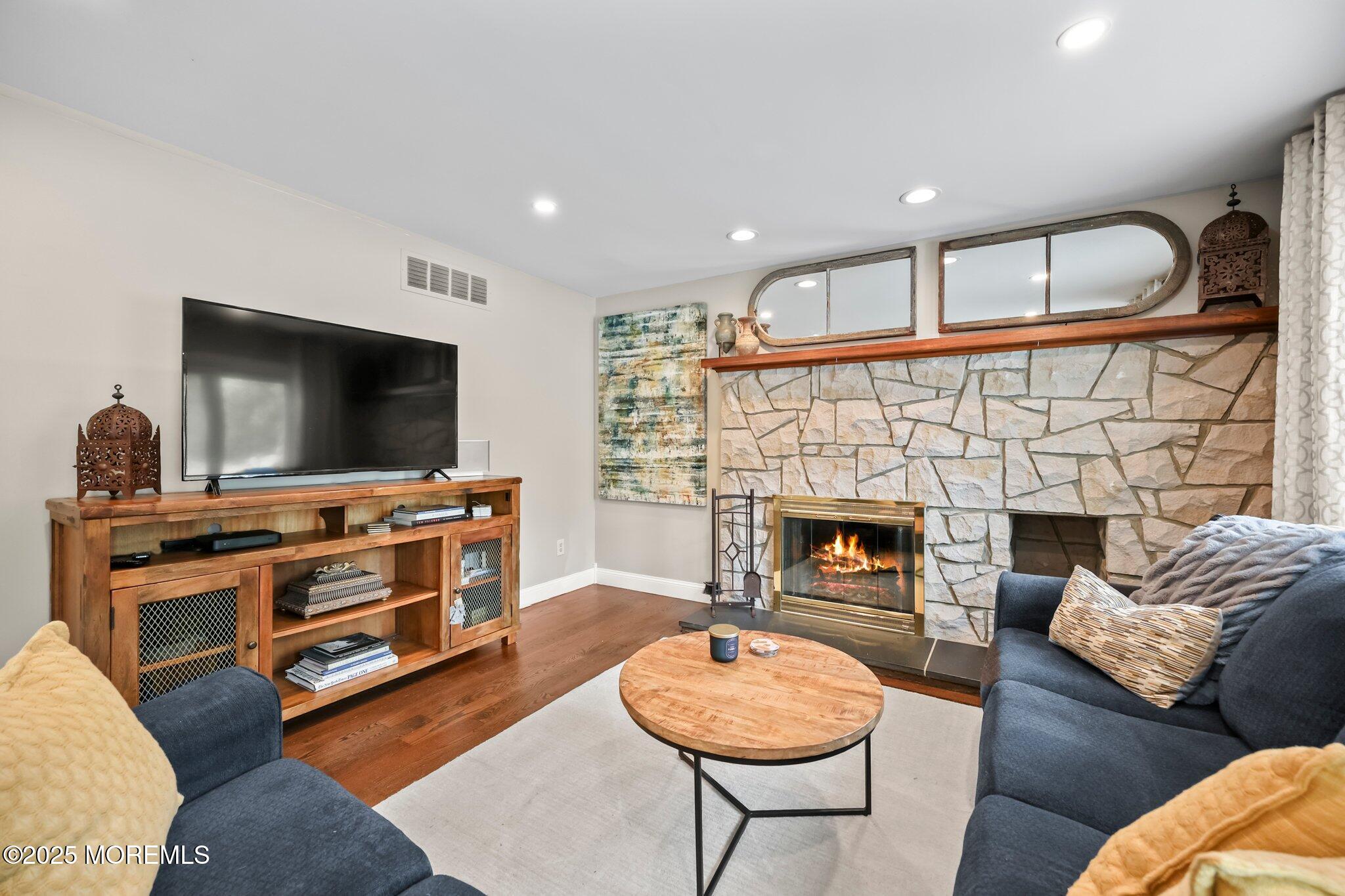 2 Independence Drive, Aberdeen, NJ, 07747 image 10