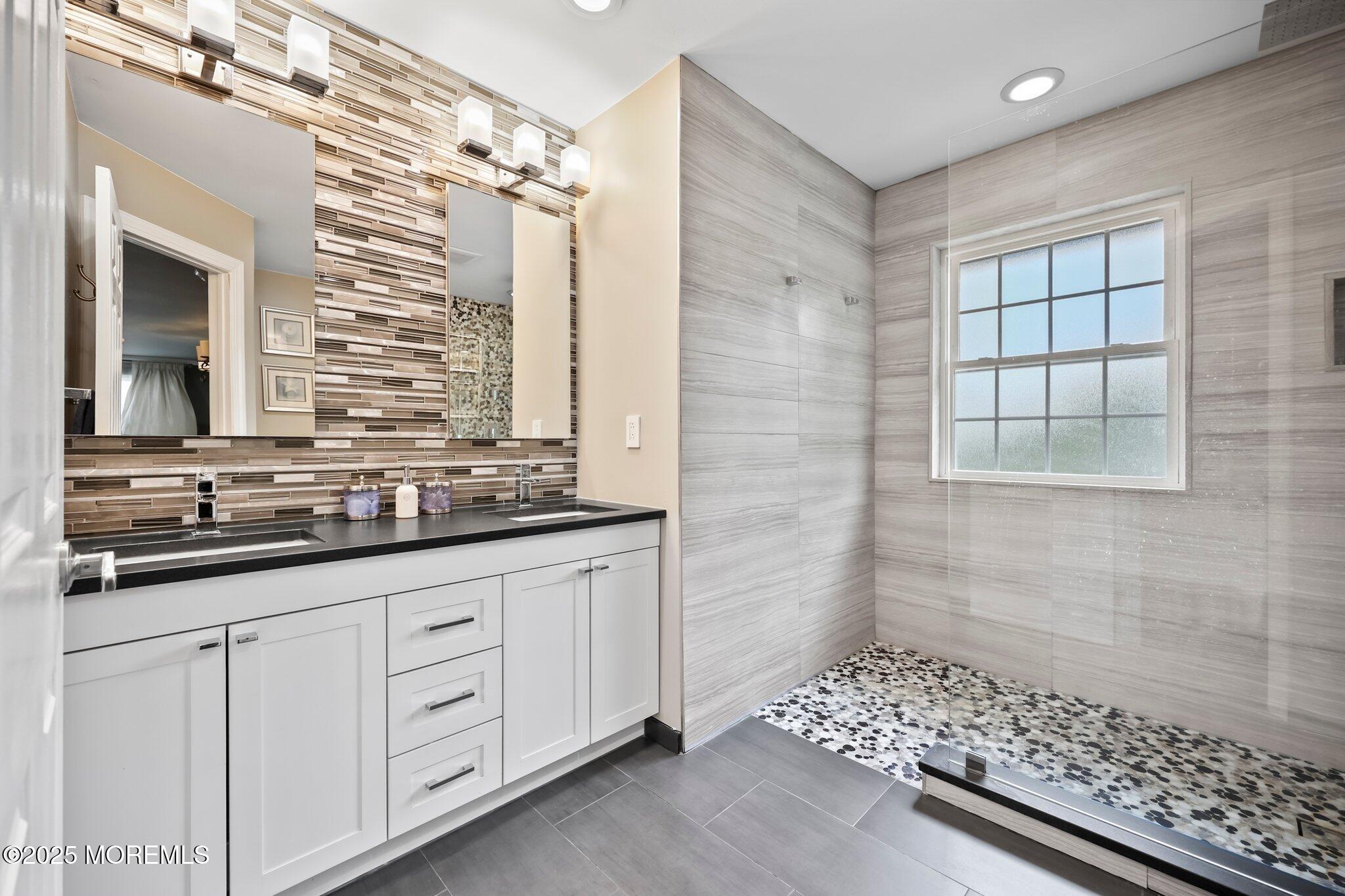 2 Independence Drive, Aberdeen, NJ, 07747 image 36