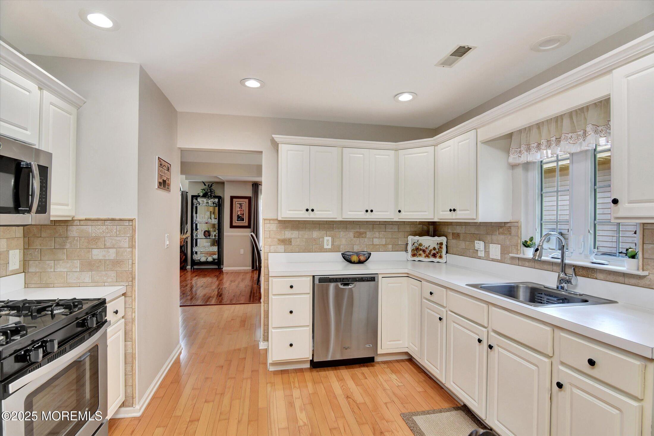 42 Merion Lane, Jackson, NJ, 08527 image 18