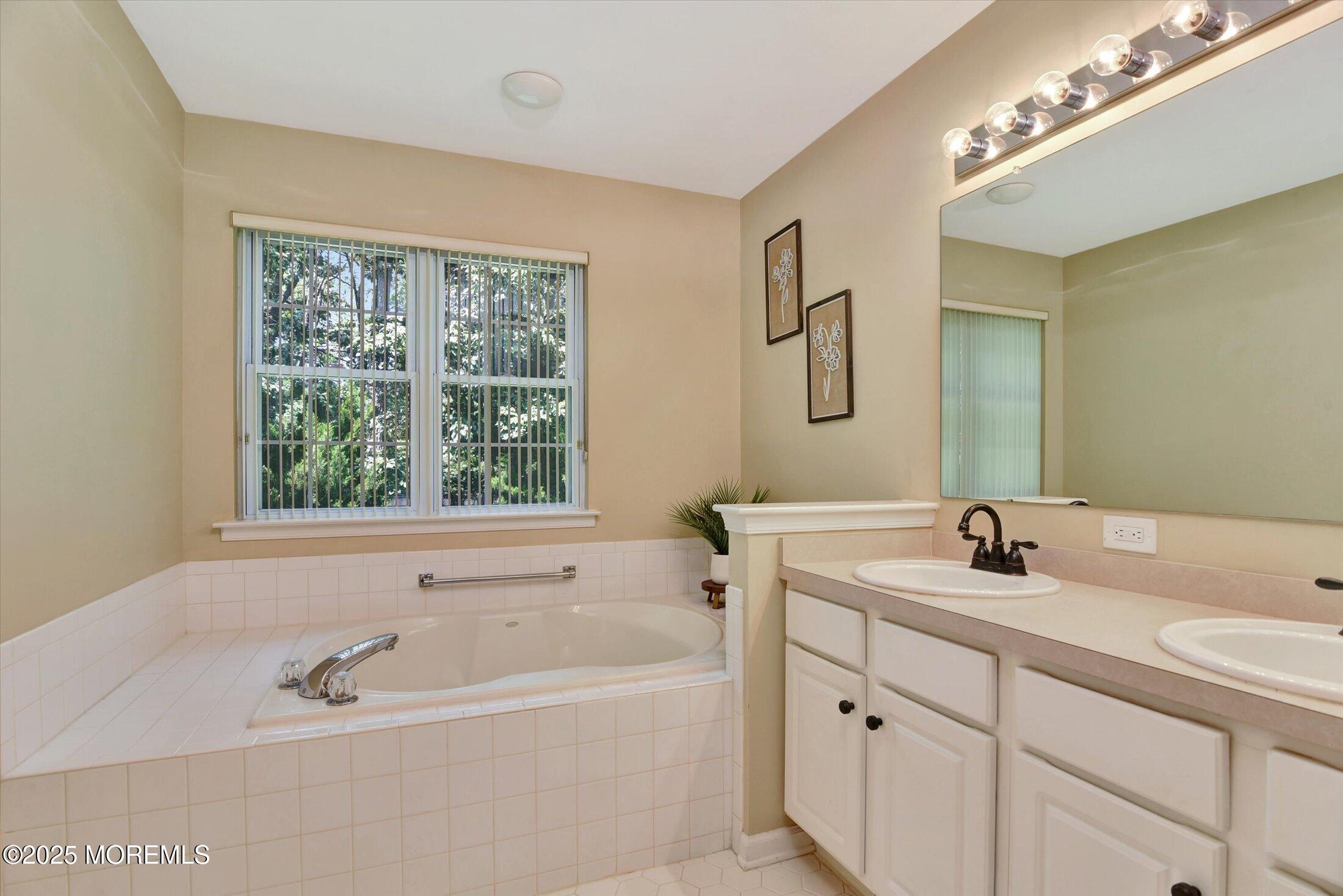 42 Merion Lane, Jackson, NJ, 08527 image 31